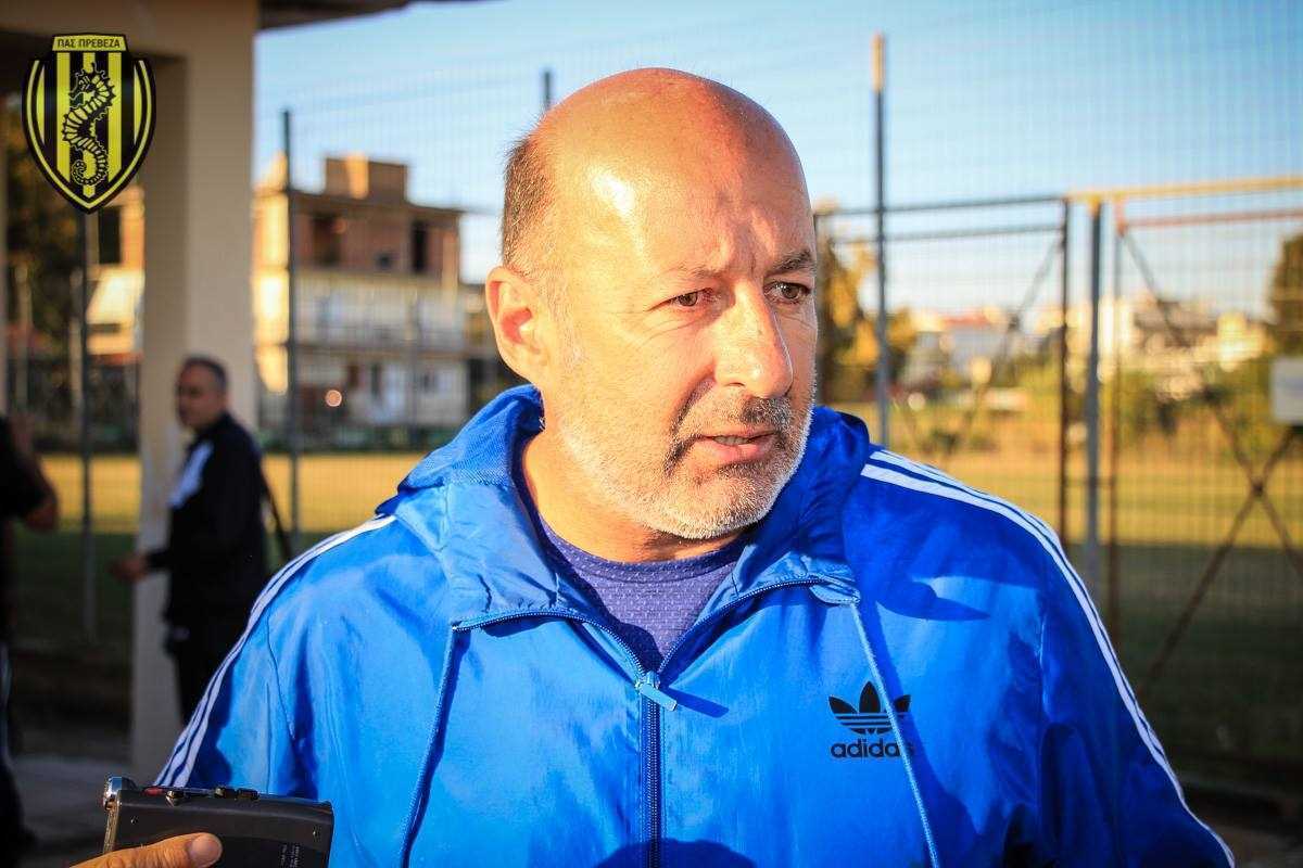 Άγγελος Μπέκας: «Είναι βαριά η φανέλα»